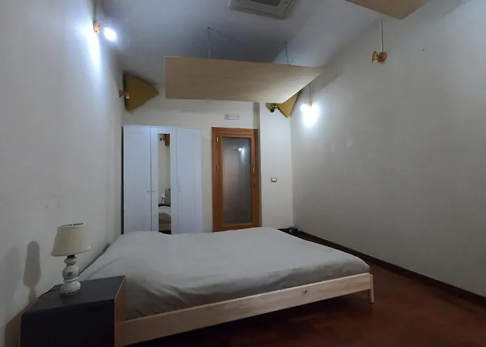 Comodo E Silenzioso Bilocale In Centro Citta *